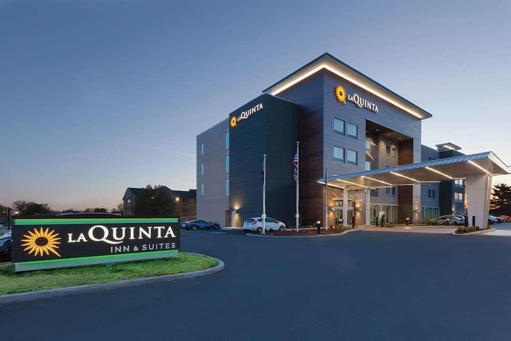 La Quinta Inn & Suites By Wyndham Льюисвилл Экстерьер фото