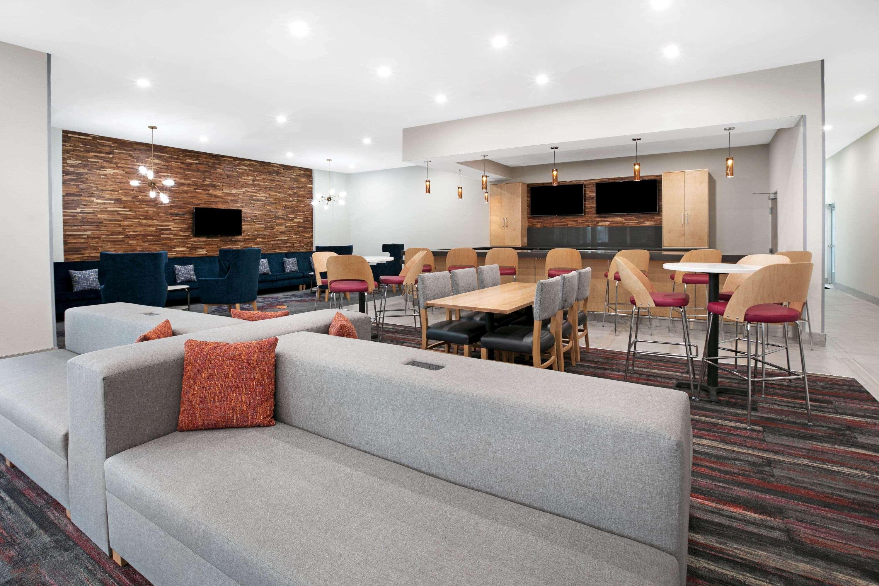La Quinta Inn & Suites By Wyndham Льюисвилл Экстерьер фото