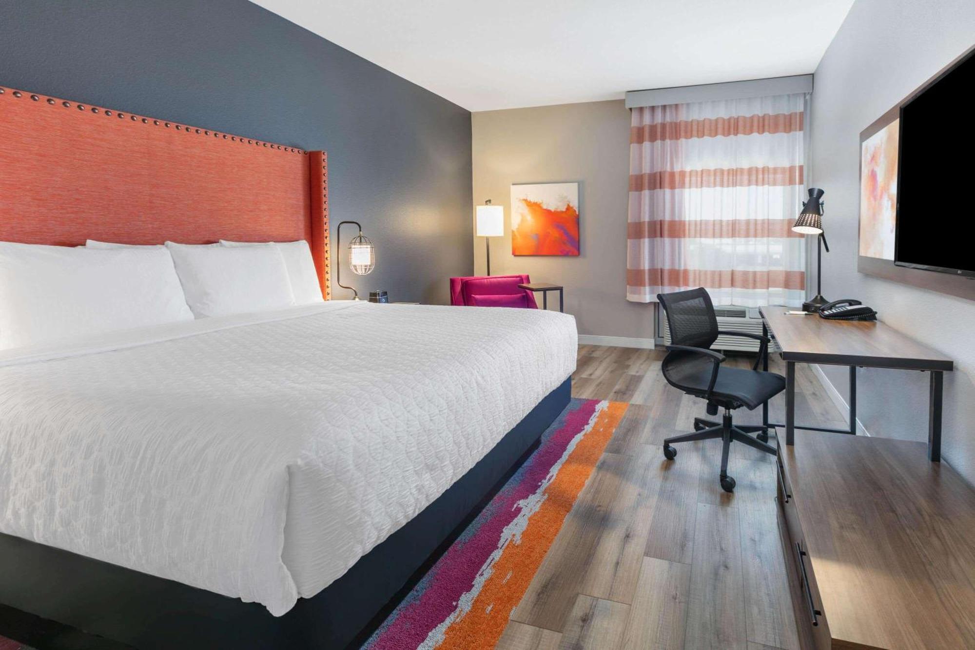 La Quinta Inn & Suites By Wyndham Льюисвилл Номер фото