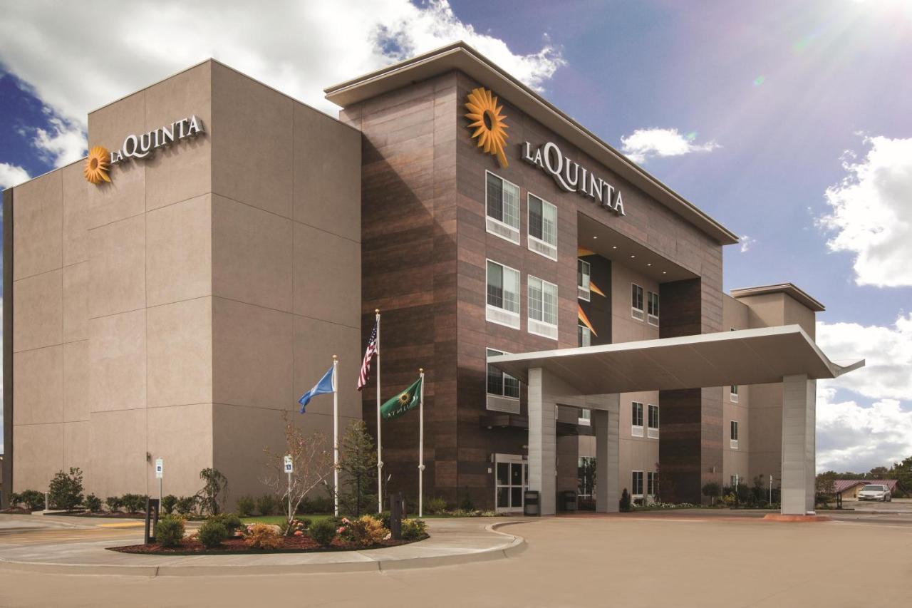 La Quinta Inn & Suites By Wyndham Льюисвилл Экстерьер фото